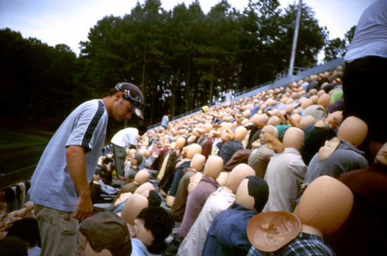 美国大片里的人海居然是充气娃娃