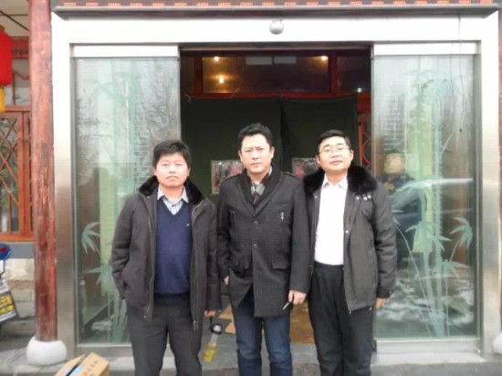 柳青   柳青的扮演者叫陆诗雨,为人很内向,很有才华,但是因为没有