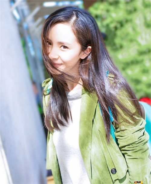 杨幂美照盘点逆生长似少女