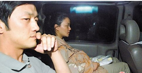 王菲李亚鹏女儿李嫣近照曝光