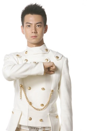 资料图片：加油好男儿十强选手张殿菲写真(6)