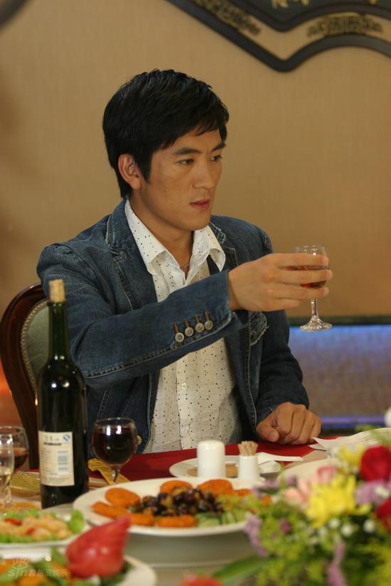 资料图片:电视剧《凭什么爱你》精彩剧照(40)_