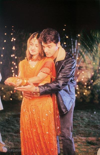 资料图片:印度电视剧《发际红》精彩剧照(3)