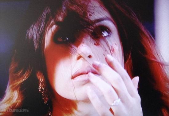 资料图片:印度电视剧《发际红》精彩剧照(4)