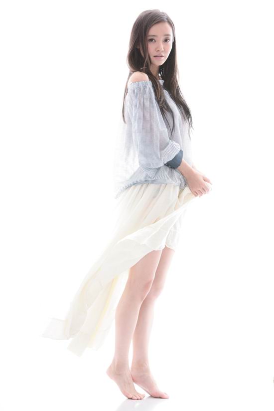 资料图片:演员杨梅精彩写真(21)
