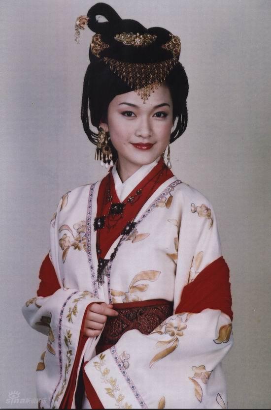 资料图片:电视剧《夜来风雨》定妆照(54)