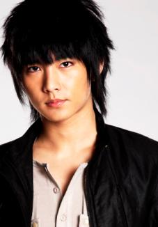 资料图片:《终极一家》演员-炎亚纶饰灸舞