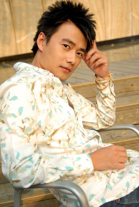 资料图片:光线传媒主持人徐睿-知性沉稳