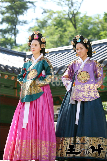 资料图片:韩剧《王和我》精彩剧照(28)