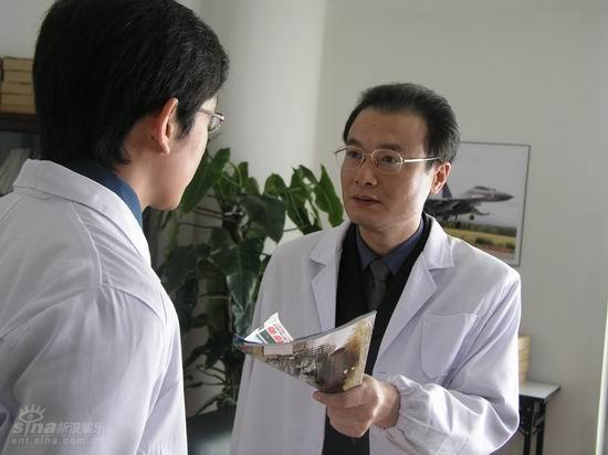 资料图片:电视剧《狂花凋落》第二批剧照(24)