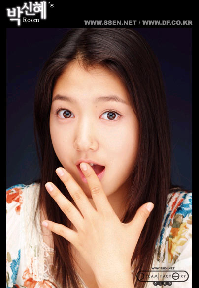 资料图片：韩国90后女星朴信惠精彩写真(9)