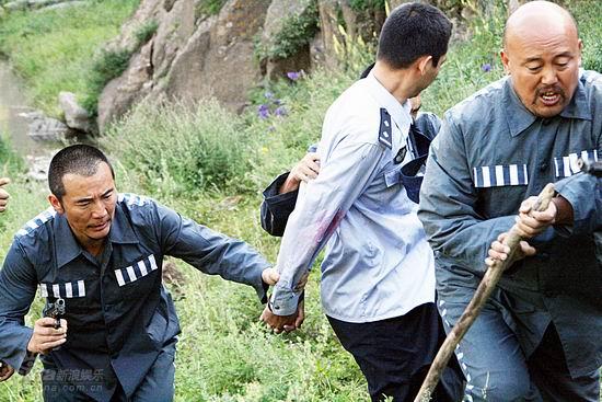 资料图片:电视剧《大追捕》精彩剧照(18)