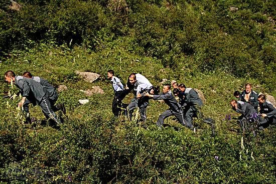 资料图片:电视剧《大追捕》精彩剧照(20)电视连续剧唯一继承人图片