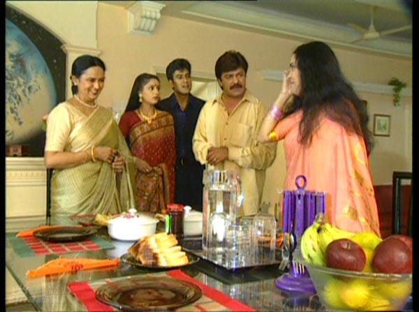 资料图片:印度剧《人生如戏》精彩剧照(19)