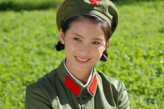 资料图片:电视剧《城的灯》--高放饰李冬冬