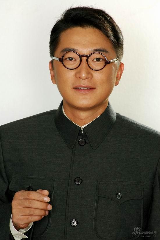 资料图片:电视剧《纸醉金迷》--邵峰饰魏端本