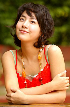 资料图片：韩国清纯女星韩智敏精美写真(10)