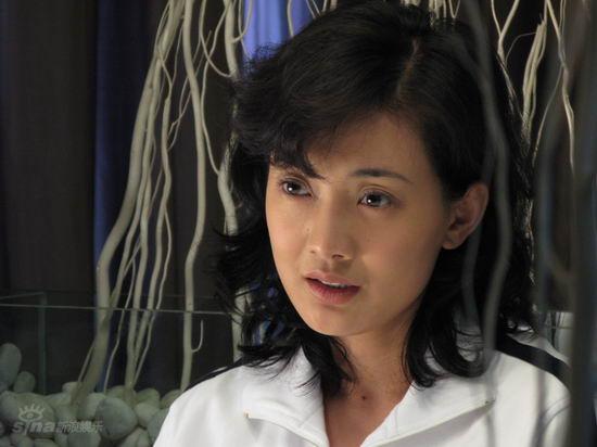 资料图片:电视剧《雅宝路女人》精彩剧照(21)