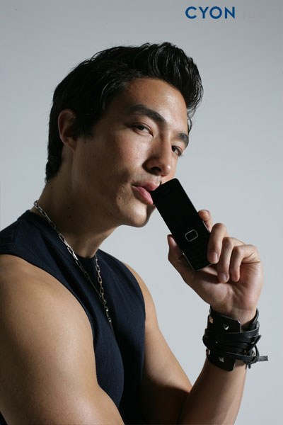 资料图片:韩国混血男星丹尼尔