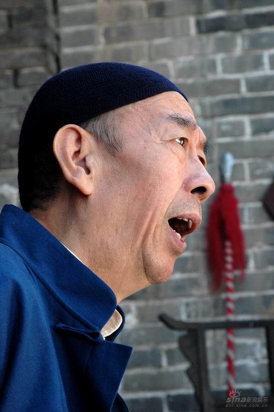 张津踉
