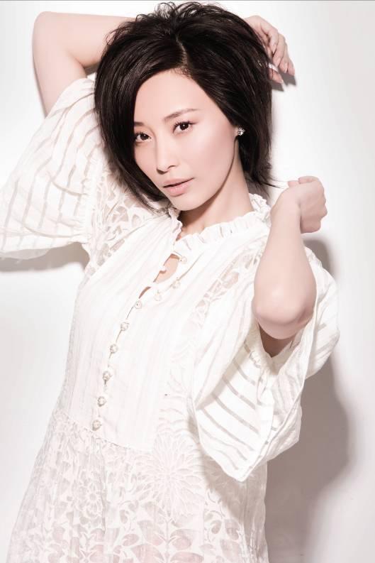 张曦文演员_张曦文内衣