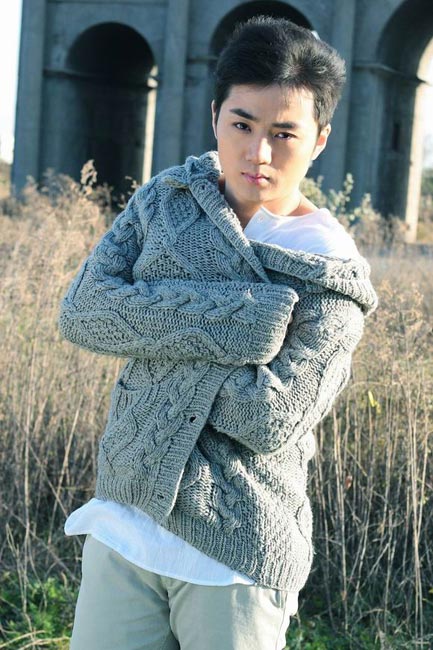 资料图片:演员余少群精彩写真(8)
