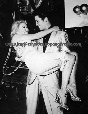 图文:猫王和女人-猫王和影星Jennifer Holden