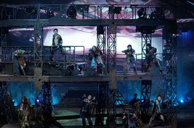 顶级人物打造梦幻舞台 《蝶》剧搭台连轴干5天