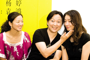 赖声川新剧《这一夜,女人们说相声》将上演