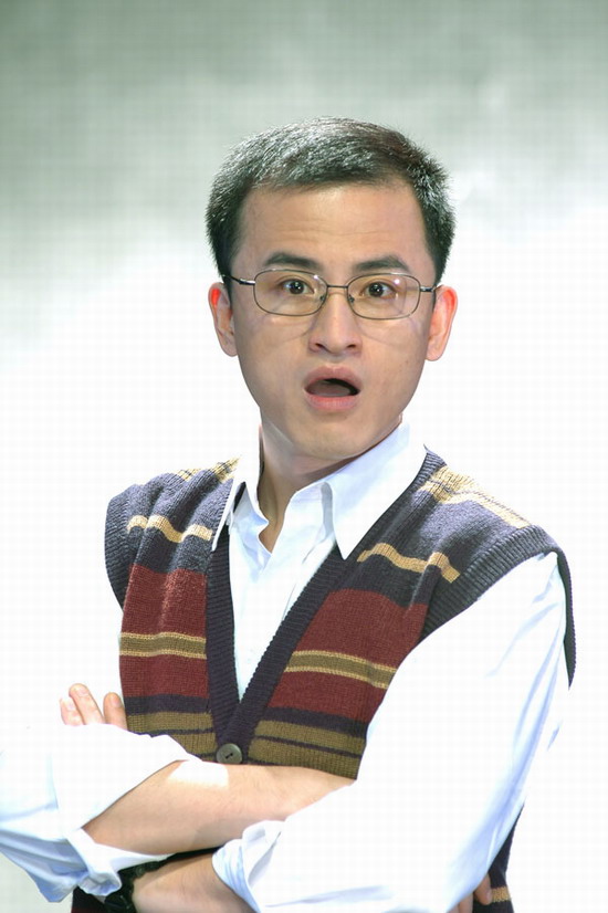 资料图片:喜剧《超级笨蛋》主创-演员贺飓