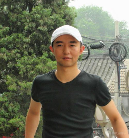 资料图片:话剧《新北京人》主创-宋学智