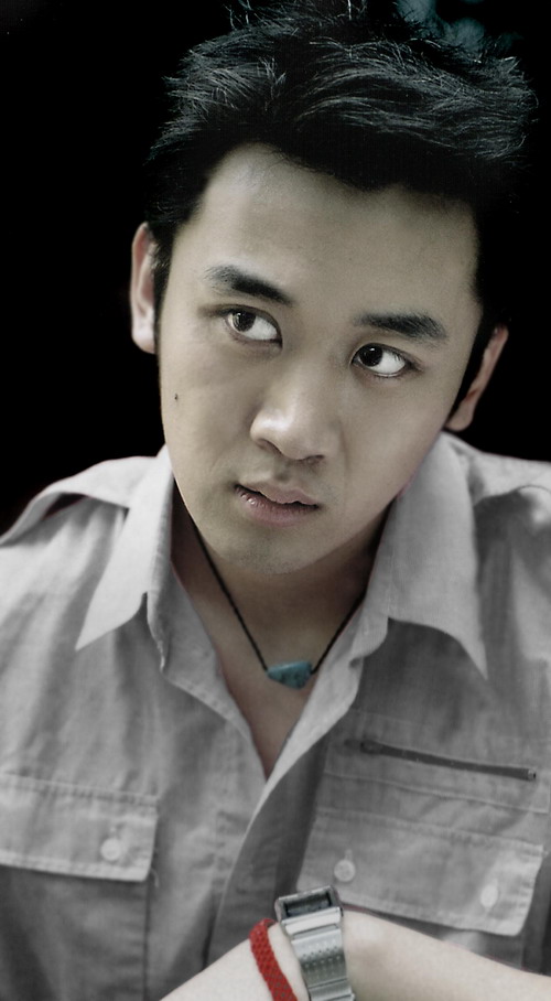 资料图片:话剧《狂恋高跟鞋》演员-马昂