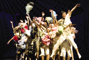 《同一个月亮》受农民工欢迎 进城务工人员故