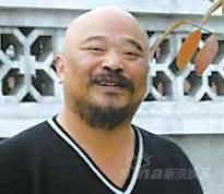 《二十四小时记忆》演员艺术简历-李琦饰父亲