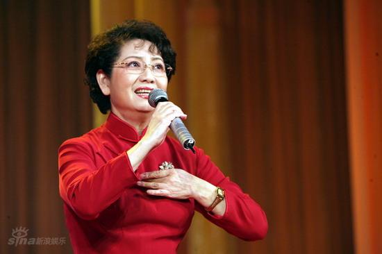 《党的旗帜高高飘扬》系列演出-李维康演唱