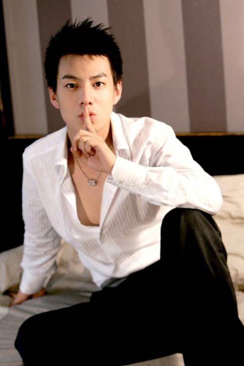  张殿菲 许还幻成舞台剧《红楼梦》宝黛(图)