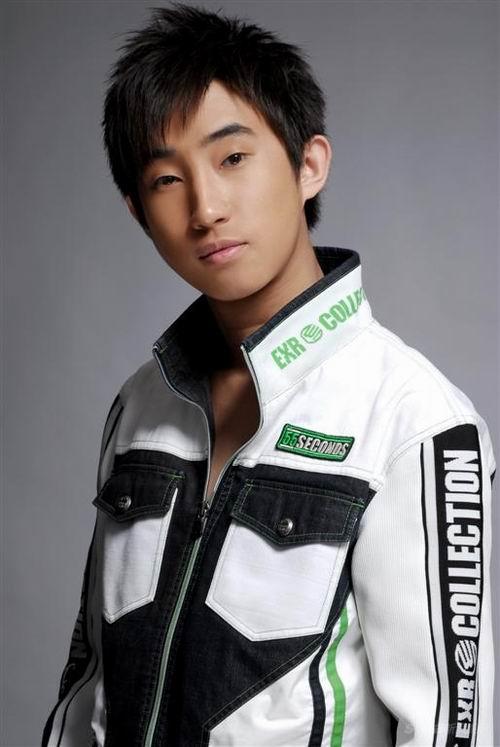 中戏话剧《好运派尔的旅行》演员--杨地