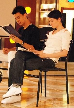 众大腕红楼舞台剧甘做绿叶许还幻演黛玉压力大