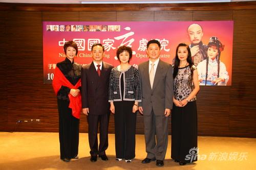于魁智李胜素赴台湾 感慨传统文化保护程度(图)