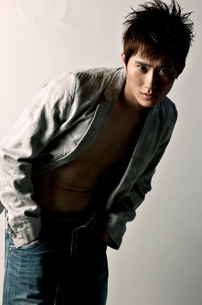 资料:《马可-波罗》演员-李庚饰马可·波罗 - 手