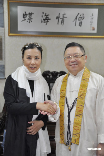 汪明荃计划与李居明合作 期望为粤剧界多出力