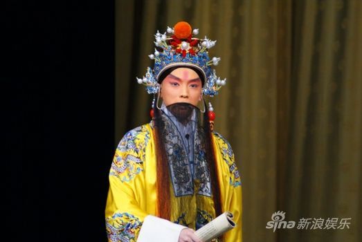 京剧演员谭正岩
