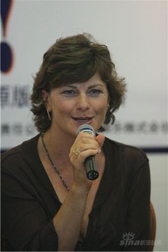 图文:《妈妈咪呀》演出-母亲唐娜的演员发言