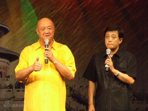 图文:纪念侯耀文专场演出举行-陈寒柏 王敏
