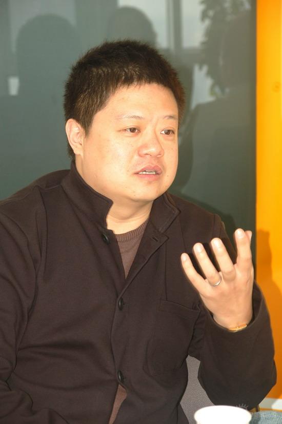 图文：于丹马东做客聊昆曲-主持人马东