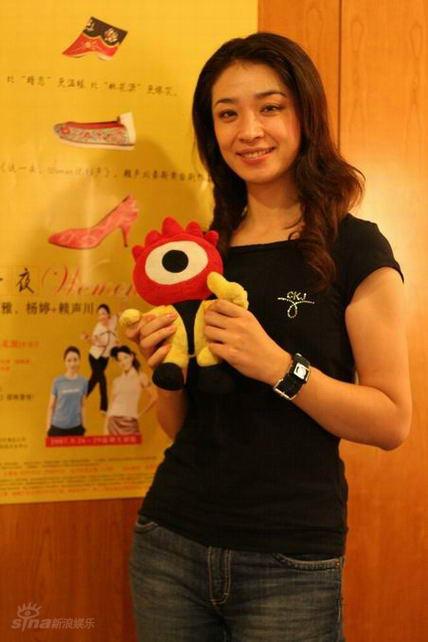 图文:《女人说相声》主创专访--杨婷温婉动人