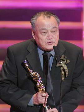 ���ϣ�������Ӱѧ����Ľ�Ƽ��(1930-2006)