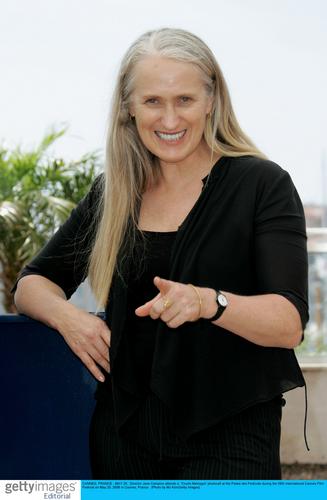 ���ϣ��Ĵ�����Ů���ݼ�-��Ƥ�����(ͼ)