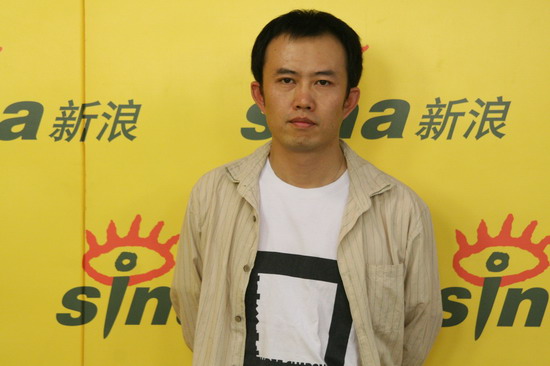 杜海滨刘爱国聊《伞》--杜海滨表情严肃