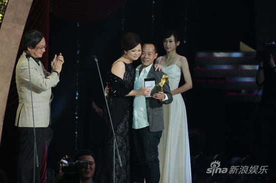 资深场务王伟六获年度台湾杰出电影工作者